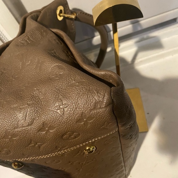 Louis Vuitton Emperiente Artsy MM - Picture 8 of 10